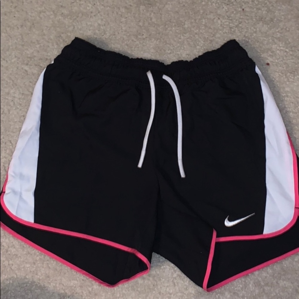 vintage nike shorts.